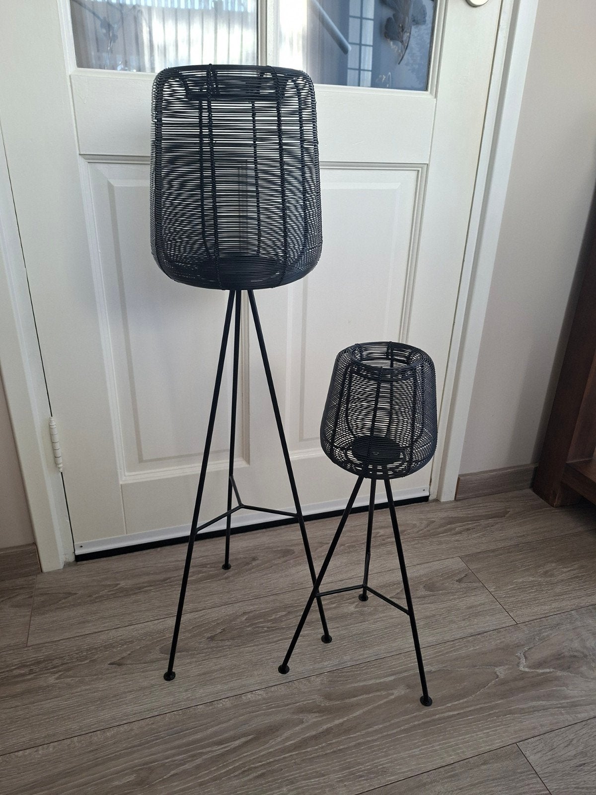 Set van 2 zwarte metalen lantaarns op standaard, Ophalen, Lantaarn, Zwart, Zo goed als nieuw