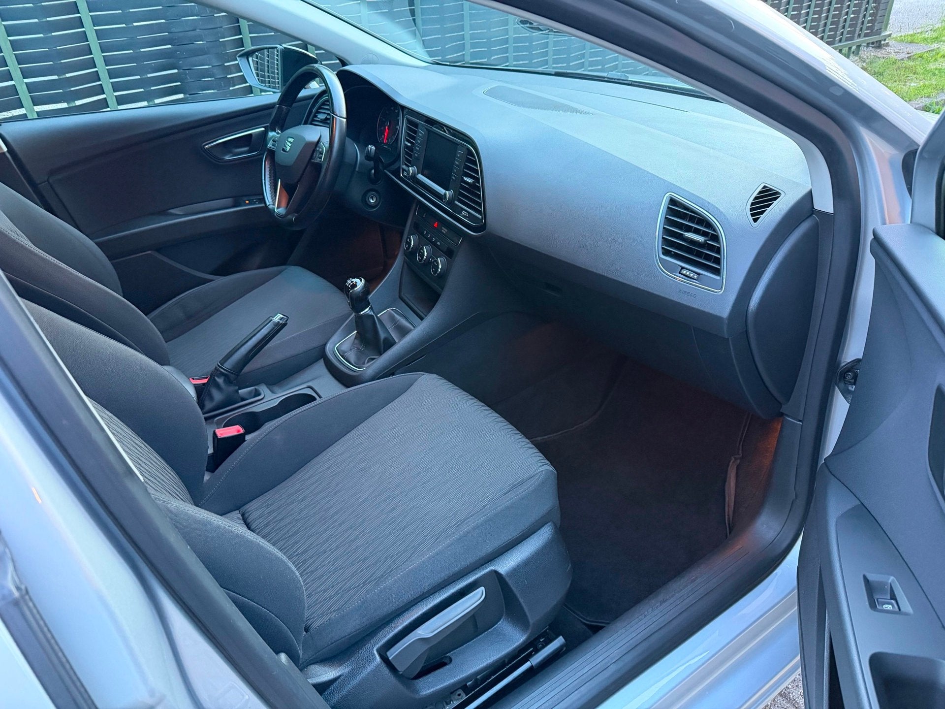 Foto 14 van Seat Leon ST 1.0 EcoTSI Style Connect 2016 CRUISE|NAVI|NAP