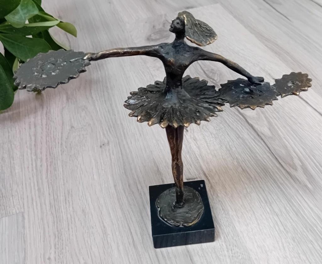 Danseres met waaiers van Corry Ammerlaan, Ophalen of Verzenden