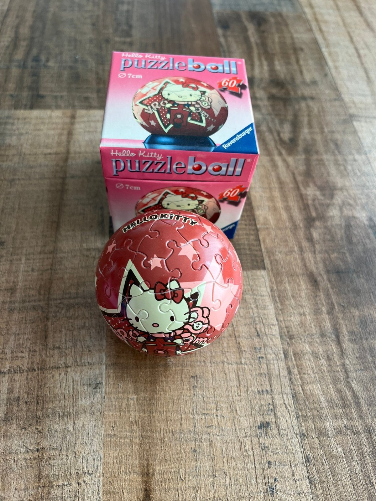 Puzzle bal hello kitty zgan 60 stukjes compleet, Ophalen of Verzenden, 500 t/m 1500 stukjes, Zo goed als nieuw
