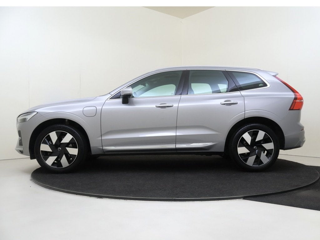 Volvo XC60 T8 AWD Ultimate Bright | Panoramadak | Head-Up |, Auto's, 12 maanden, Gebruikt, 4 cilinders, Bedrijf