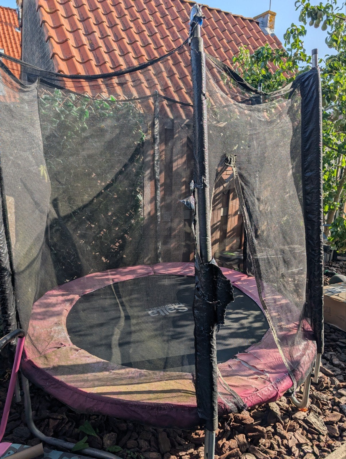Gratis trampoline (net en beschermrand te vervangen), Ophalen