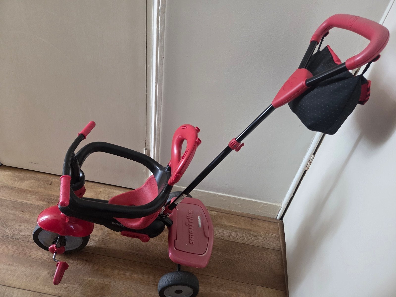 Smart Trike driewieler met duwstang, Ophalen, Gebruikt, Smart Trike, Duwstang