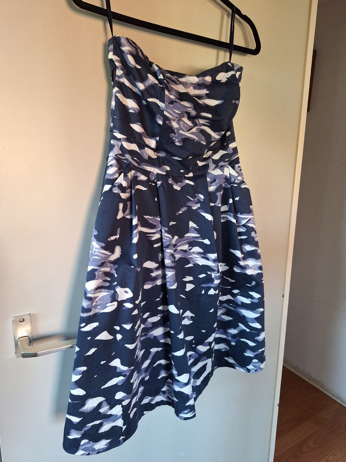 H&M Strapless Jurk Maat M - Blauw/Wit Patroon, Maat 38/40 (M), H&M, Blauw, Nieuw