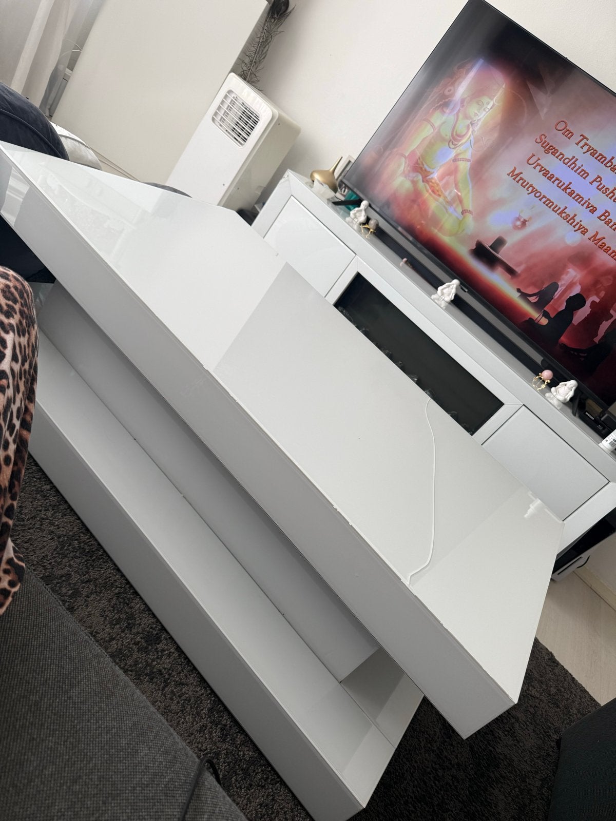 Melkwitte glazen salontafel, Huis en Inrichting, Ophalen, Zo goed als nieuw, Rechthoekig, Glas