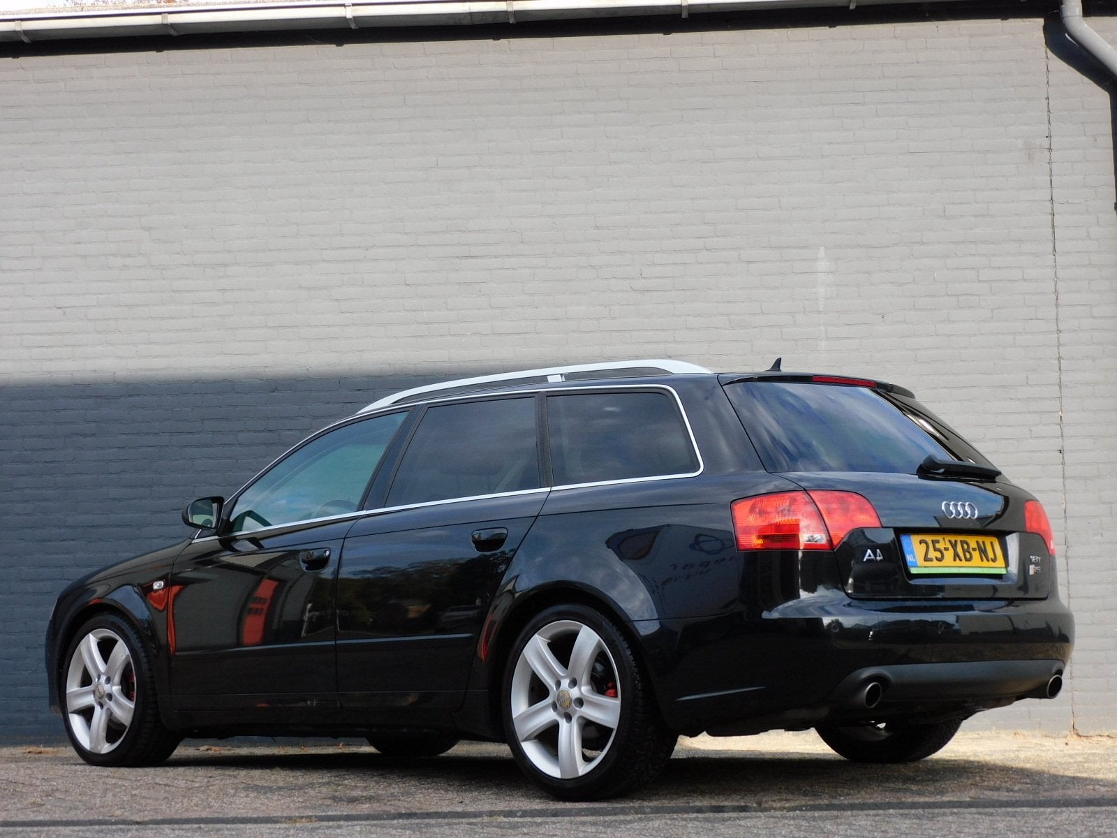 Audi A4 Avant 1.8 Turbo Advance PANO/SCHUIFDAK! CRUISE! CLIM, Auto's, Stof, Gebruikt, Zwart, 4 cilinders