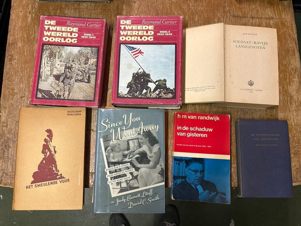 Diverse boeken over Tweede Wereldoorlog en geschiedenis, Boeken, Ophalen of Verzenden, Tweede Wereldoorlog, Gelezen, Algemeen