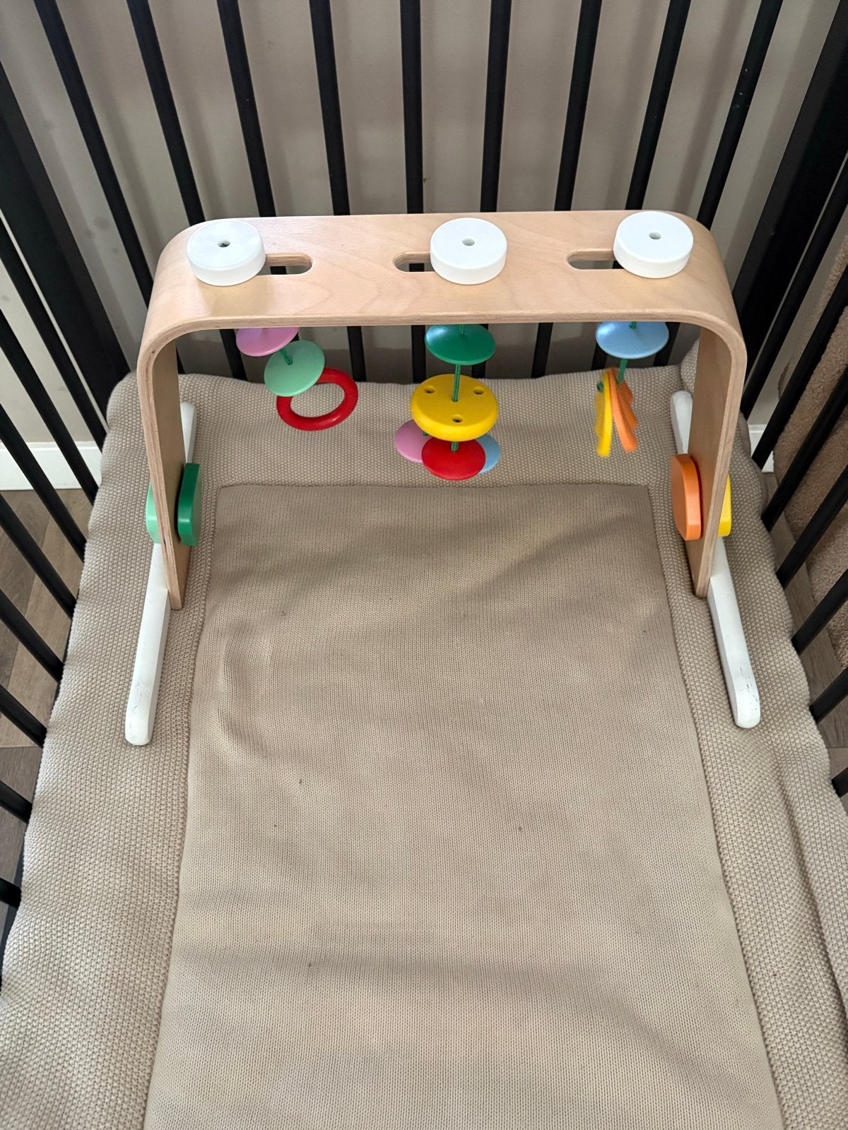 Houten Babygym met Kleurrijke Hangers, Ophalen of Verzenden, Zo goed als nieuw, Babygym
