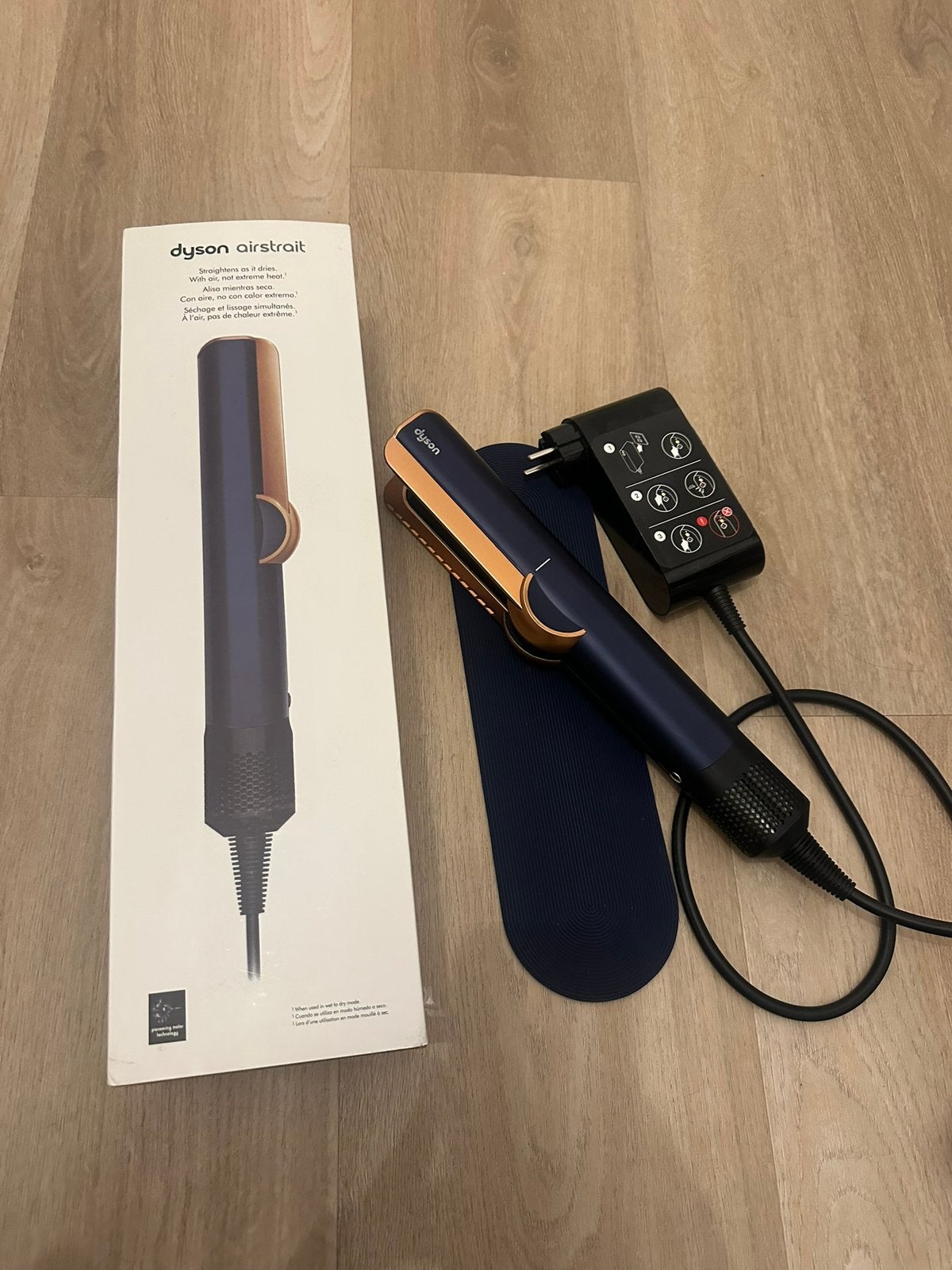 Dyson Airstrait, Ophalen of Verzenden, Gebruikt, Föhn of Haardroger