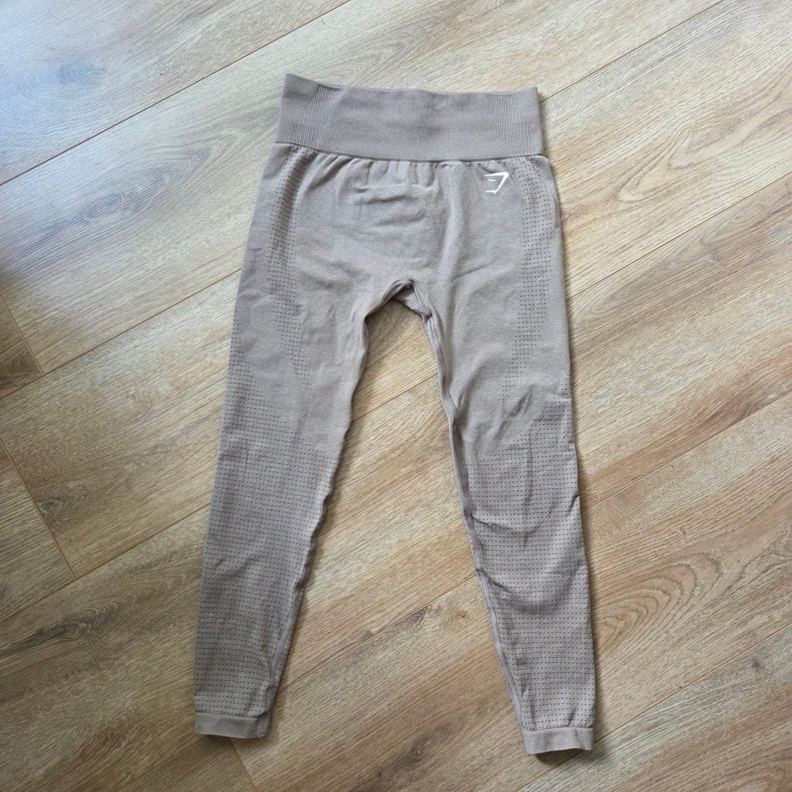 Gymshark legging, Maat 38/40 (M), Beige, Ophalen of Verzenden, Gymshark