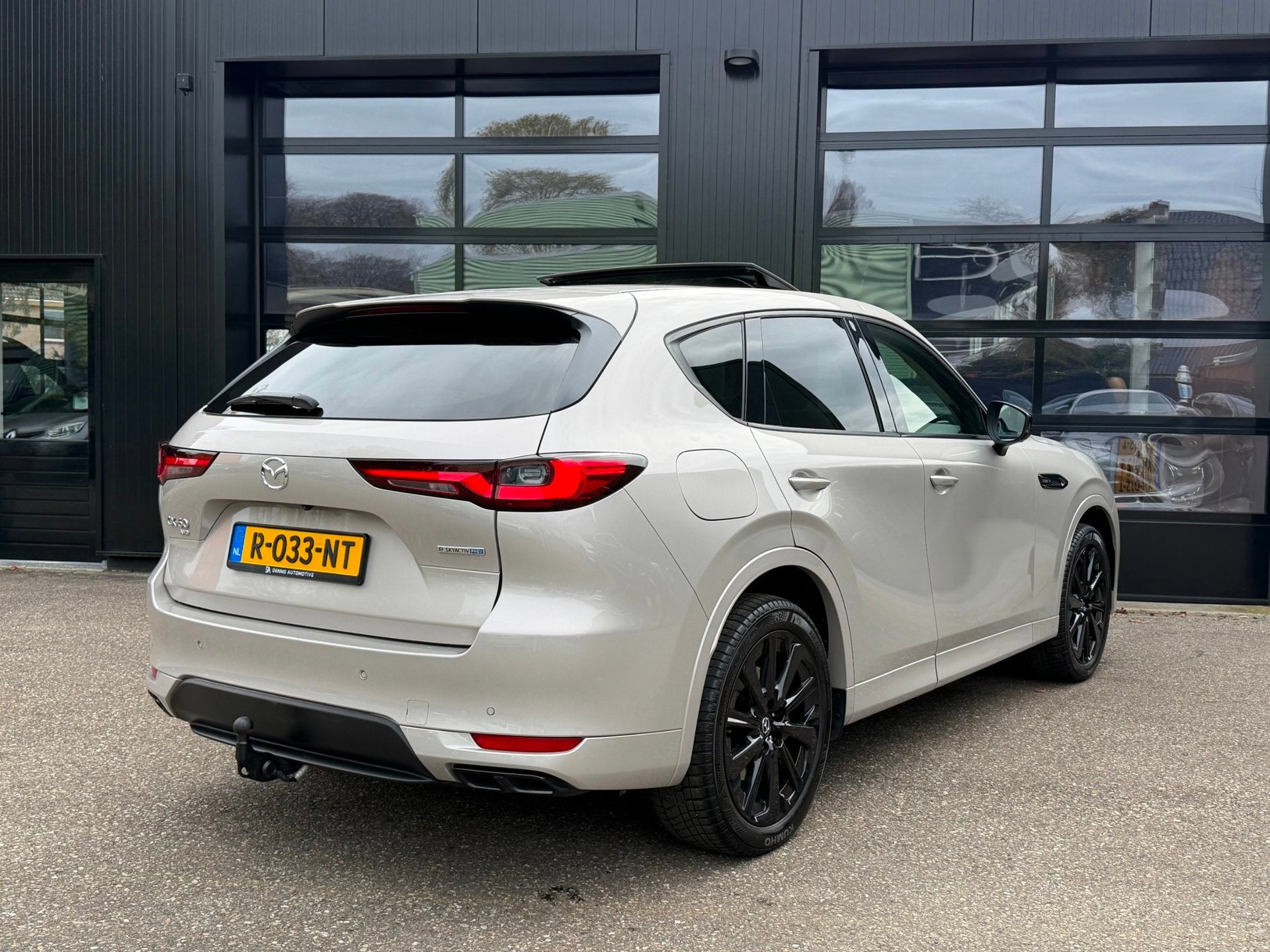 Mazda CX-60 2.5 e-SkyActiv PHEV HOMURA Bose Headup Panorama, Auto's, Mazda, Automaat, Dealer onderhouden, Gebruikt, Euro 6