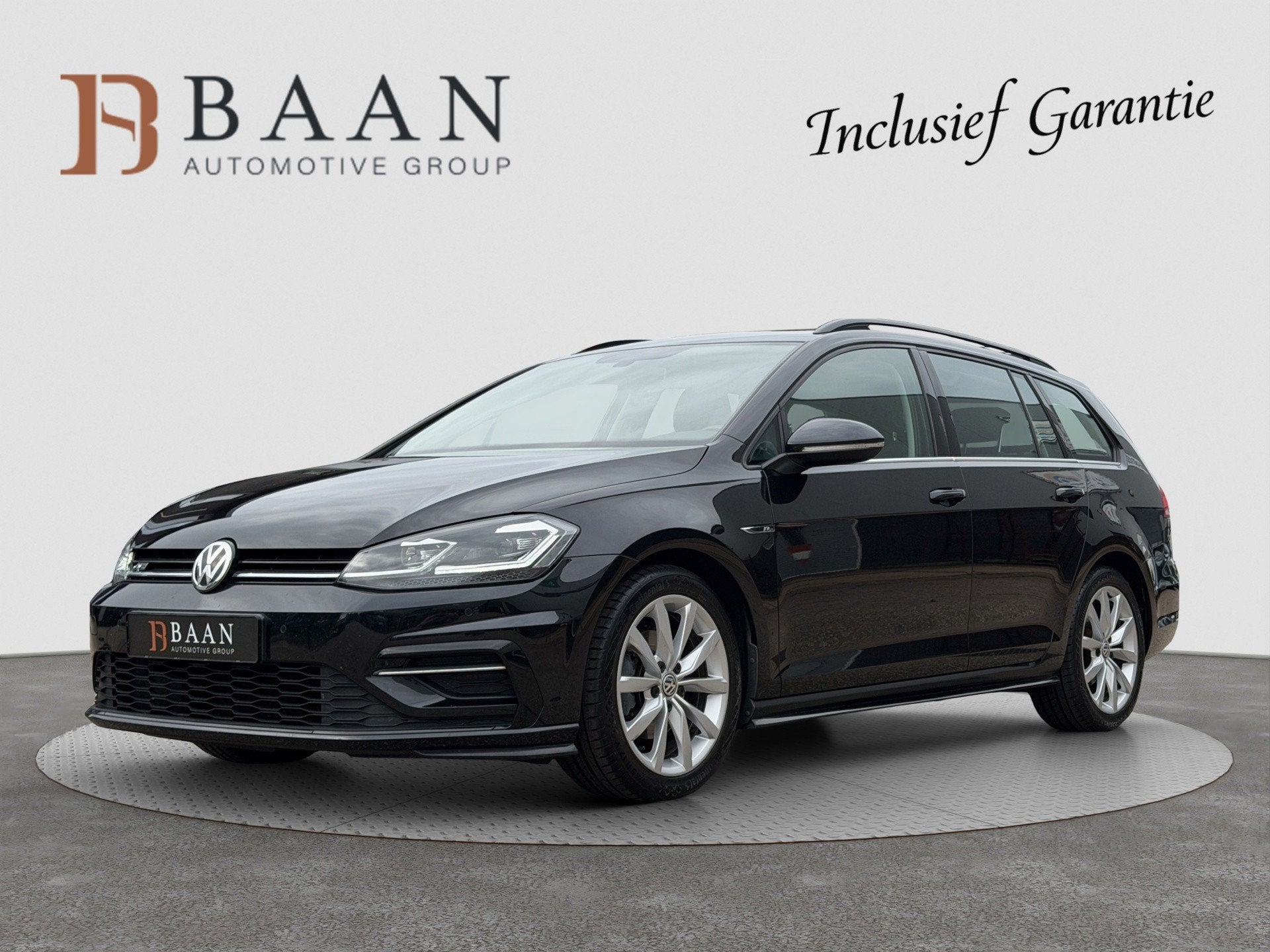 Volkswagen Golf Variant 1.5 TSI Highline Business R|Massage|, Auto's, Dealer onderhouden, 4 cilinders, 150 pk, Alcantara