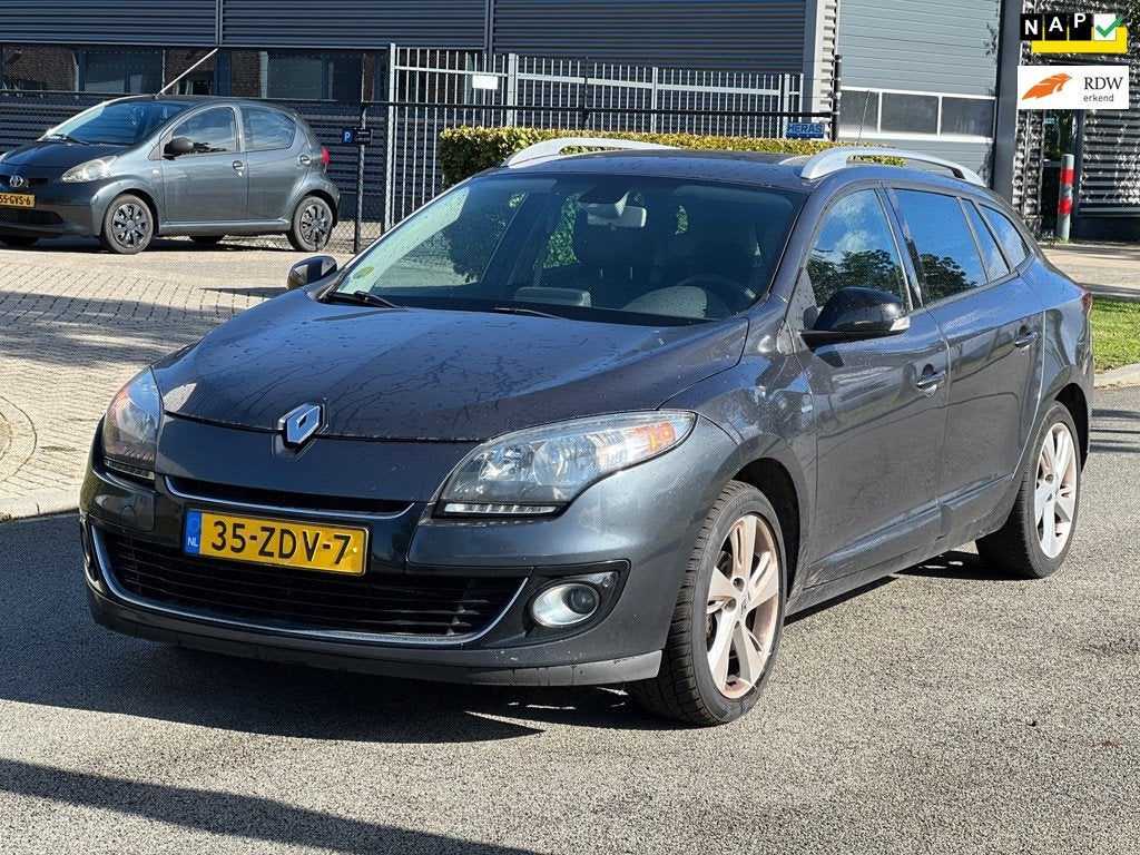 Renault Mégane Estate 1.5 dCi Bose|BOSE|CLIMAT|NAVI|CAMERA, Voorwielaandrijving, Euro 5, Gebruikt, 4 cilinders