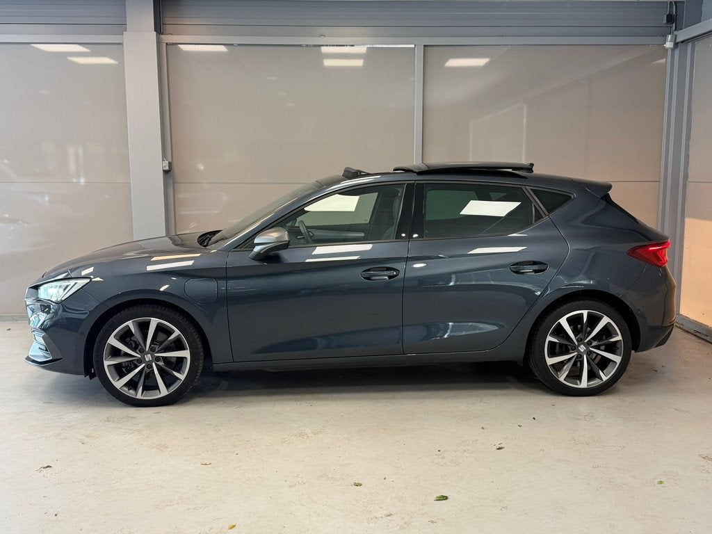 Seat Leon 1.4 TSI eHybrid PHEV FR Business Intense | PANODAK, Auto's, Seat, Gebruikt, Leon, Plug-in hybride, Automatische klimaatregeling