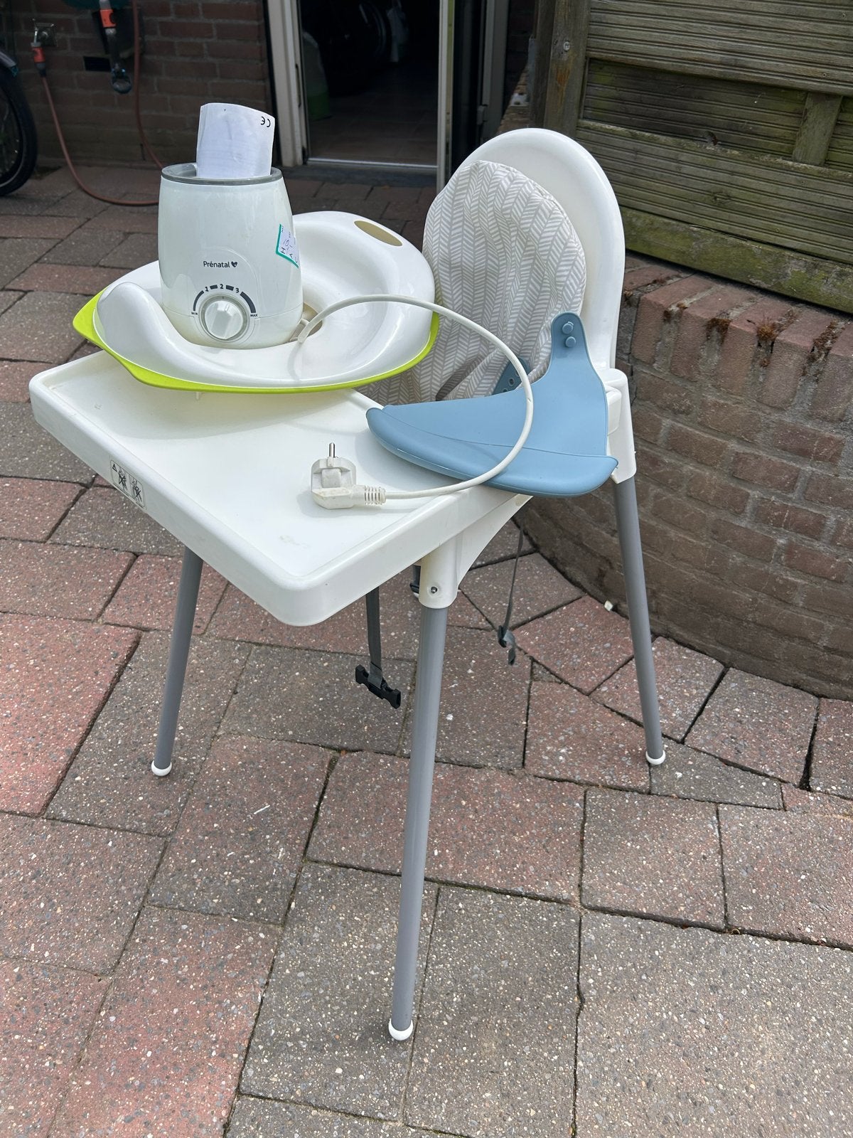 Kinderstoel met accessoires, Ophalen of Verzenden, Gebruikt, Overige typen, Afneembaar eetblad