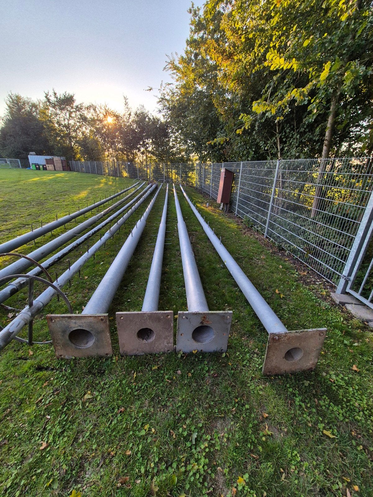 7 stuks verzinkte ijzeren lichtmasten 15 meter lang., Ophalen, Gebruikt, Antenne