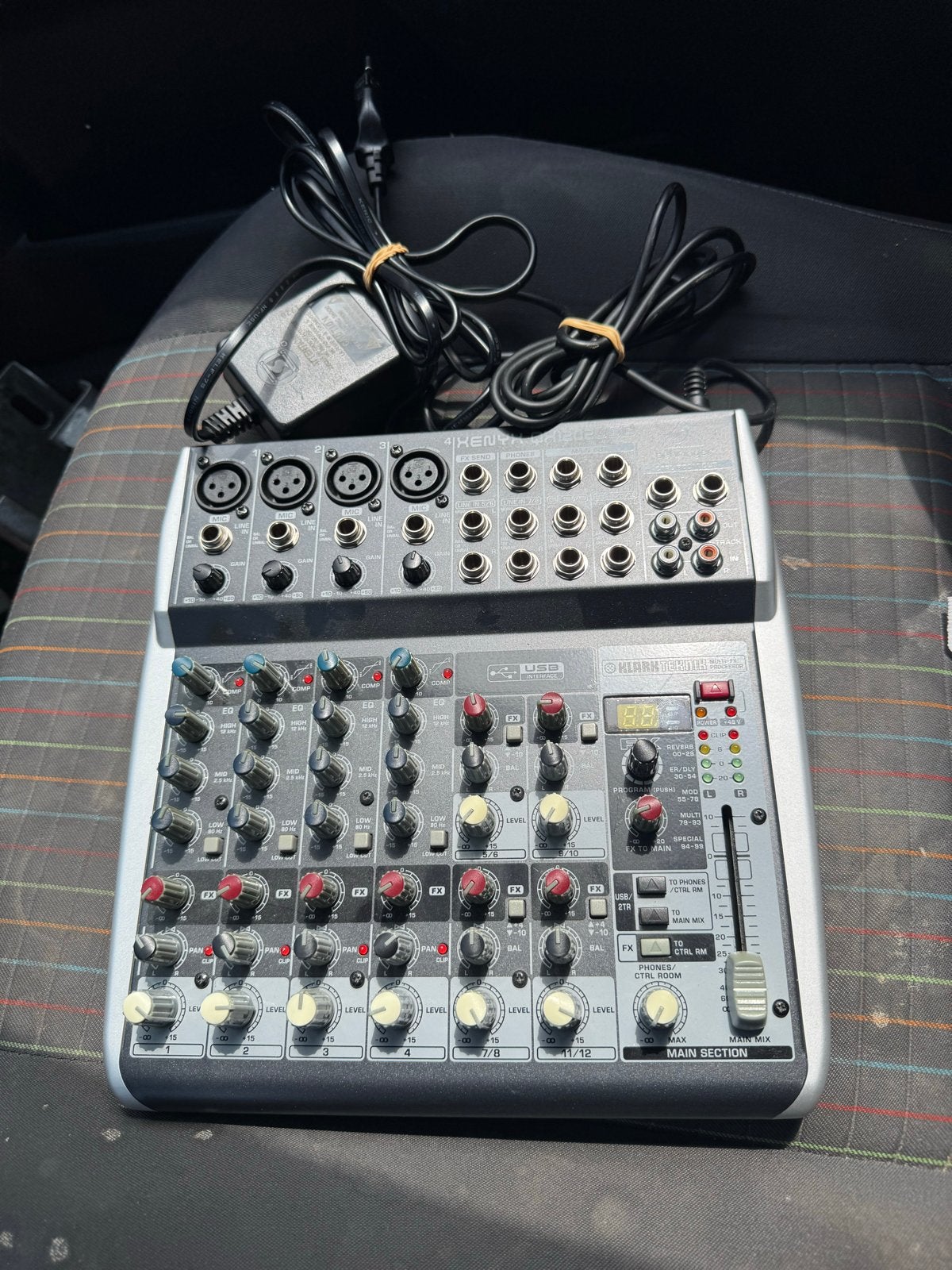 Goed werkende Behringer mengpaneel te koop, Muziek en Instrumenten, Mengpanelen, Ophalen, Gebruikt, 10 tot 20 kanalen, Microfooningang