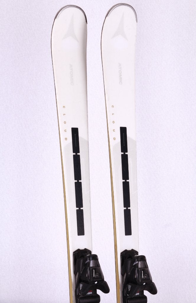 143 157 164 dames ski's ATOMIC CLOUD C11 2024, white, 140 tot 160 cm, Gebruikt, Verzenden, Carve