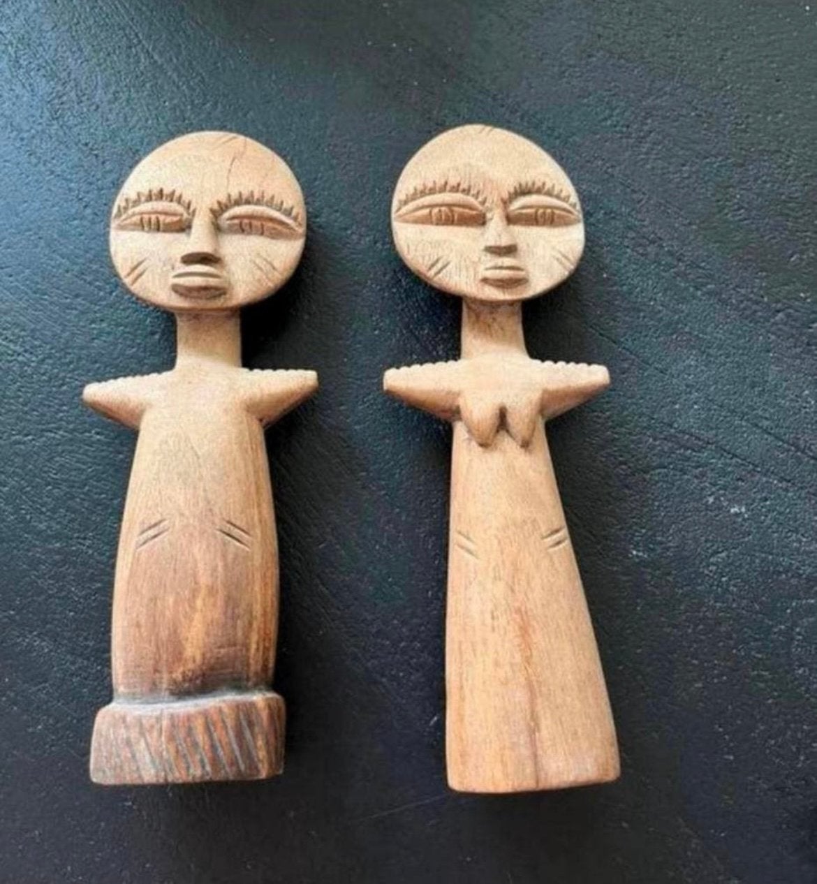 2 AFRIKAANSE HOUTEN VRUCHTBAARHEIDSBEELDJES, Overige onderwerpen, Houtsnijwerk, Minder dan 20 cm, Ophalen of Verzenden