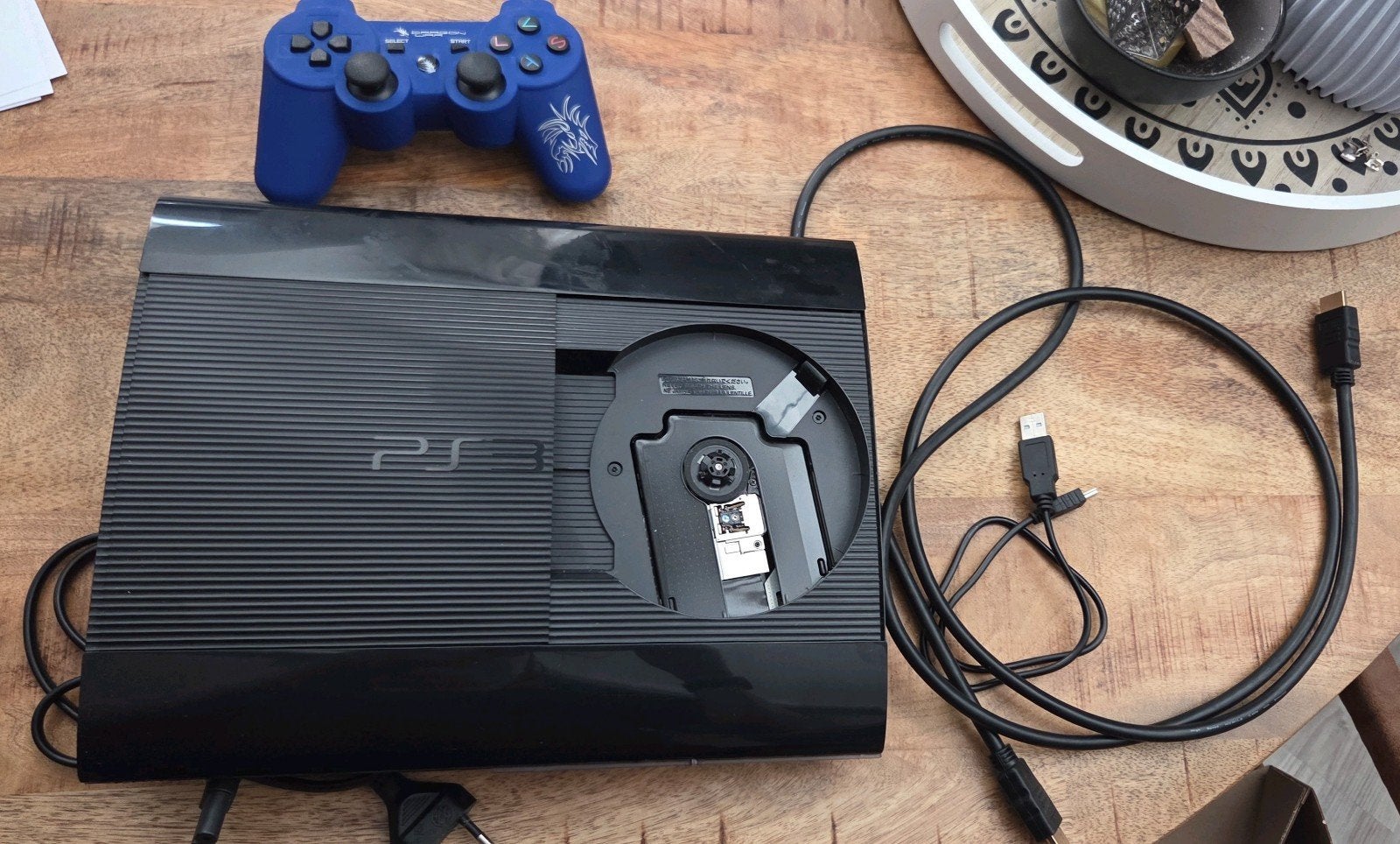 PlayStation 3 Slim 500GB met controller en kabels, Ophalen, Gebruikt, 500 GB, Met 1 controller