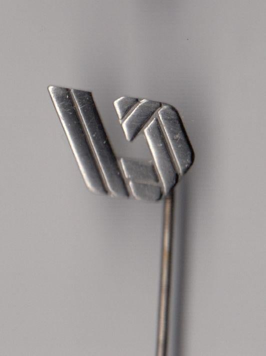 V&D Vroom en Dreesman logo speldje, Gebruikt, Niet vindbaar, Niet vindbaar, Speldje of Pin