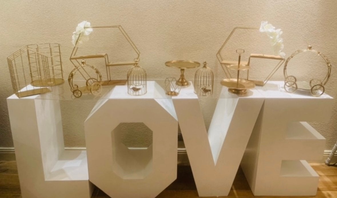 Te koop LOVE LETERS, Ophalen of Verzenden, Zo goed als nieuw