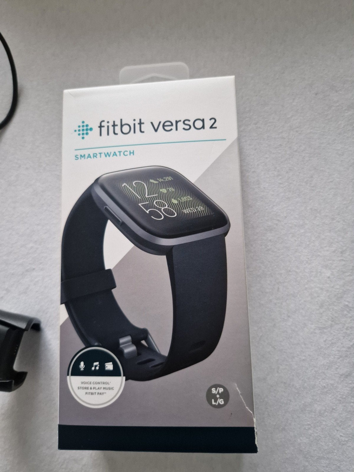 Fitbit Versa 2 met stalen magnetisch bandje en oplader, Gebruikt, Zwart, Ophalen of Verzenden, Fitbit