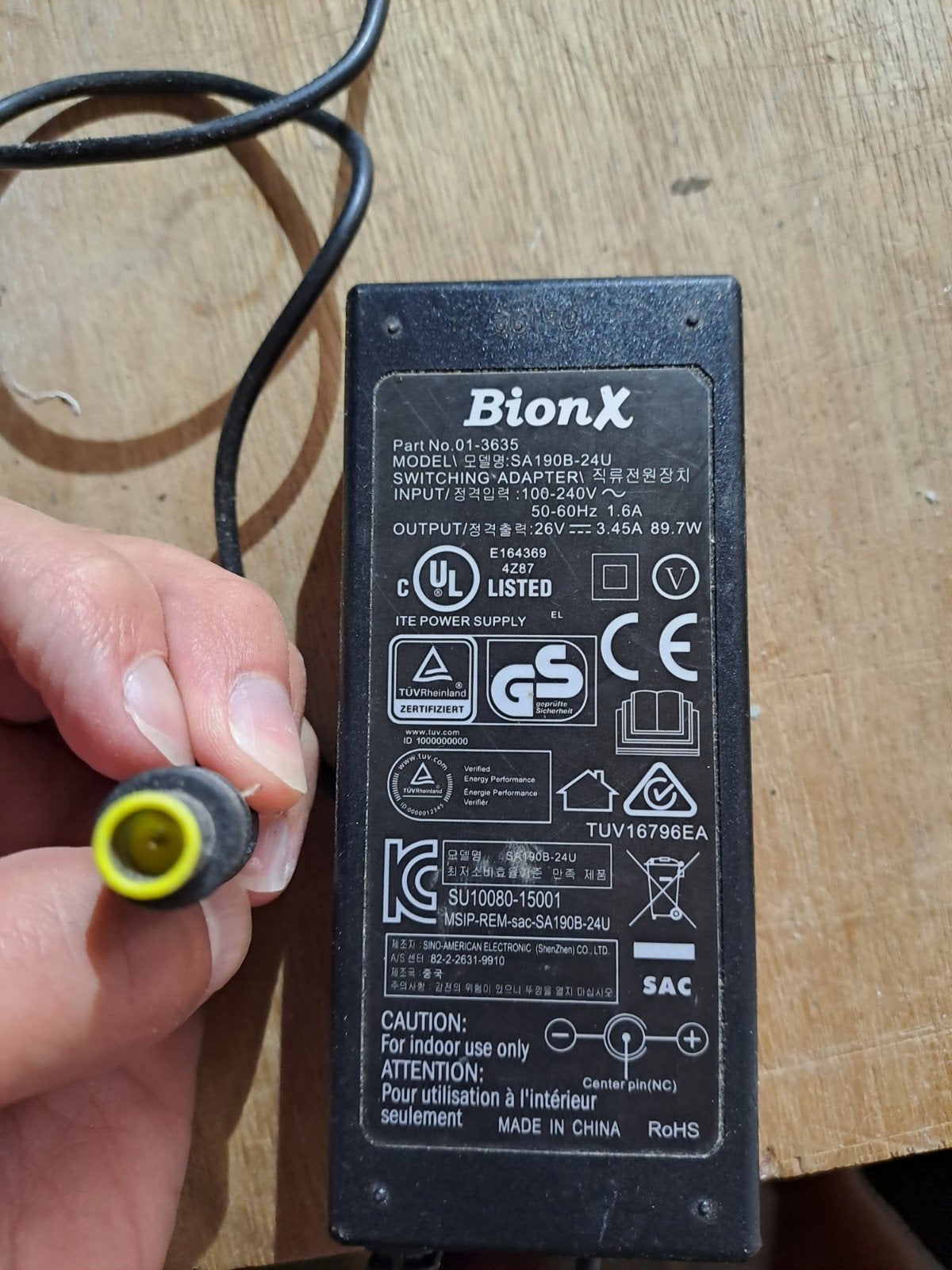 BionX SA190B-24U oplader oa geschikt voor Trek T700, Ophalen of Verzenden