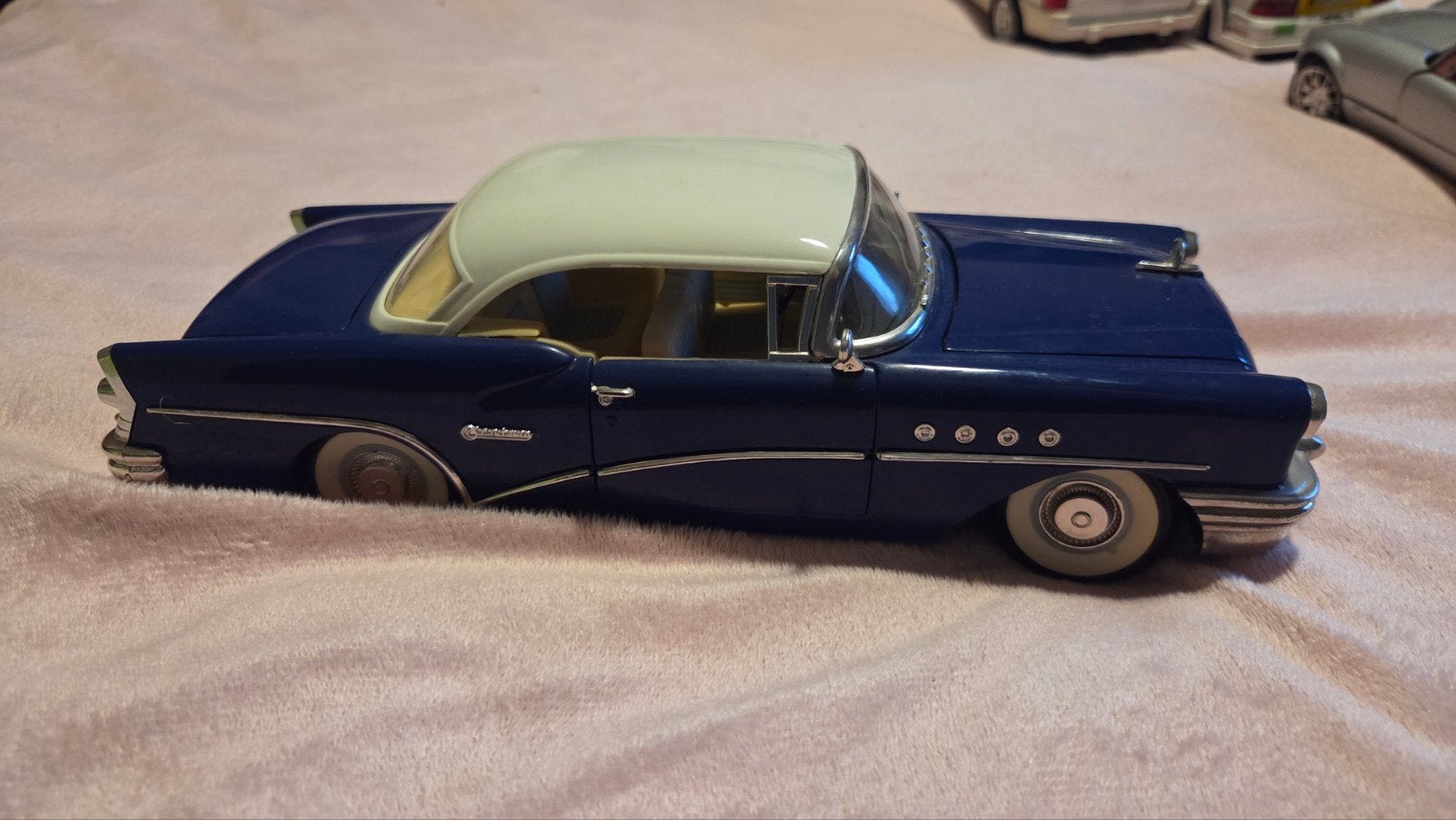 Buick Century 1955 modelauto - Blauw/Wit, Verzenden, Auto, Overige merken