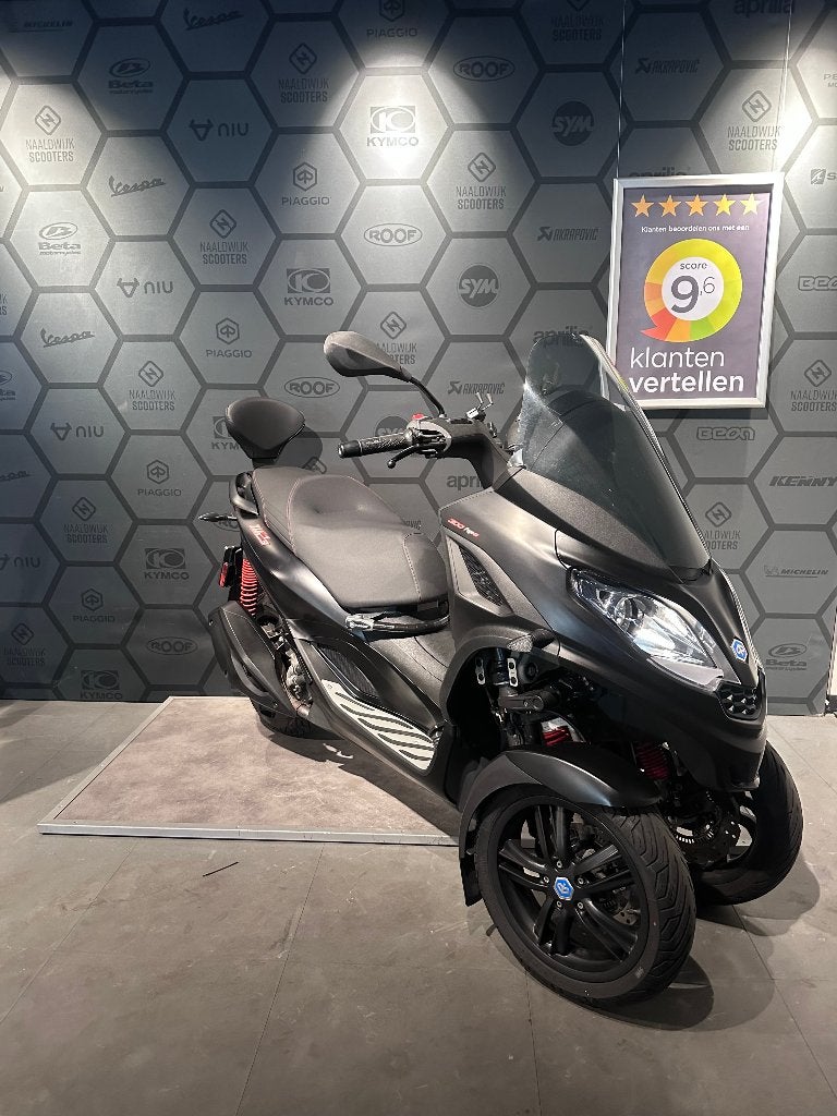 PIAGGIO MP3 300 2022 4.604KM, Scooter, Bedrijf, Minimaal motorrijbewijs A2, Automaat