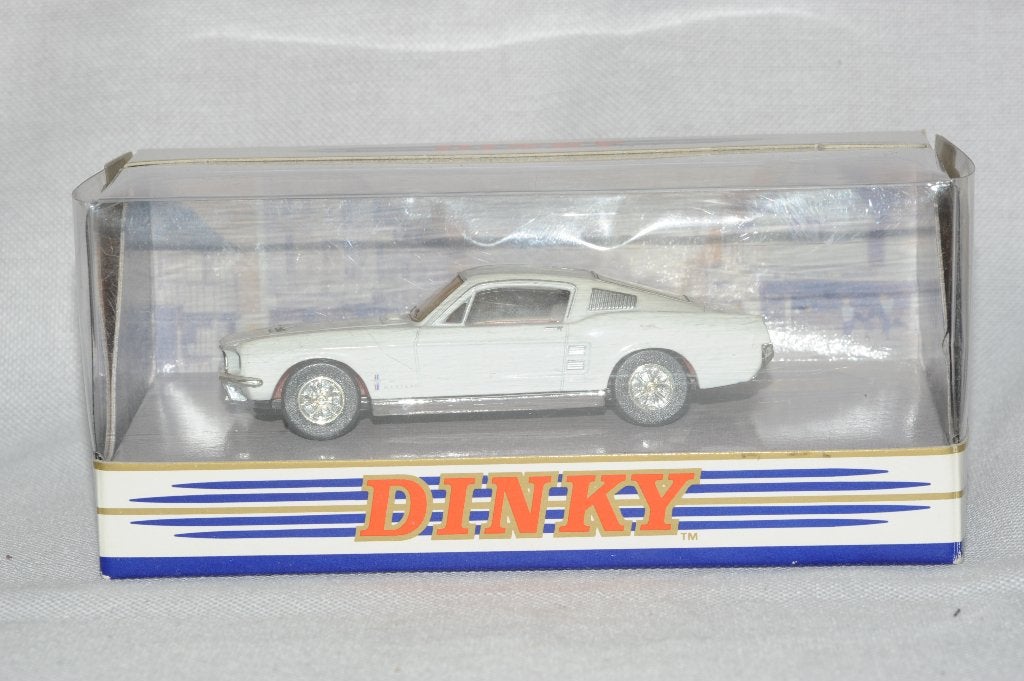 Dinky Coll Ford Mustang Fastback 1967 no dy16b, Ophalen of Verzenden, Zo goed als nieuw, Auto, Dinky Toys