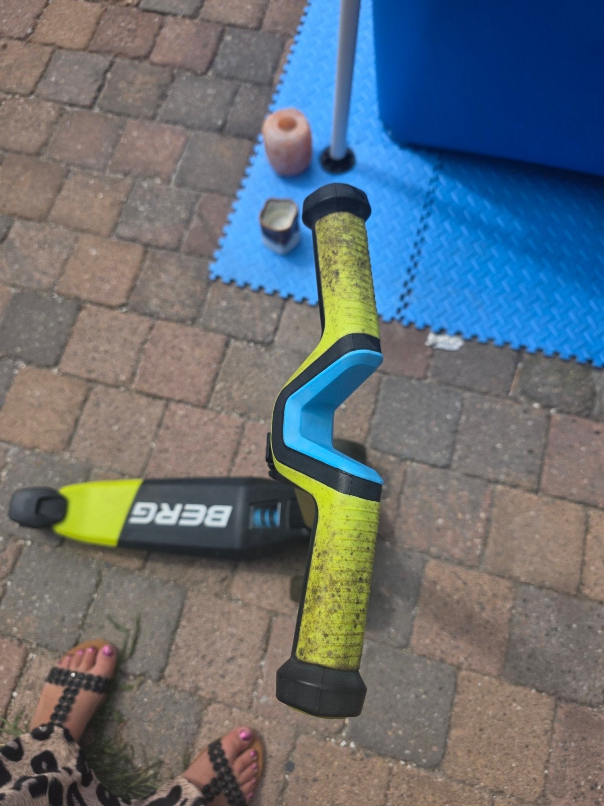 berg step. zo goed als nieuw alleen de handvaten vlekken, Ophalen, Zo goed als nieuw, Gewone step