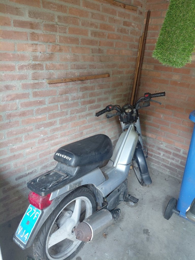 Klusbrommer te koop, Fietsen en Brommers, Snorfietsen en Snorscooters, Gebruikt, Benzine, Ophalen, Overige merken