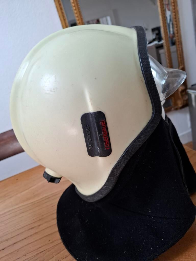 Rosenbauer brandweerhelm goede staat., Verzenden