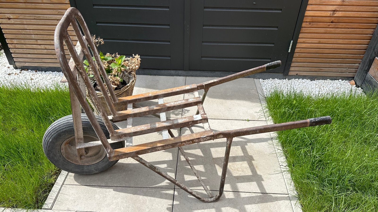 Robuuste Stenenkar - Ideaal voor zware klussen, Tuin en Terras, Ophalen, Gebruikt, Handmatig, Eenwielig