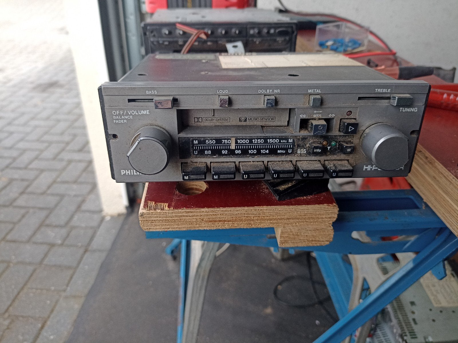 Philips autoradio-cassettespeler (vintage), Auto diversen, Ophalen of Verzenden, Gebruikt