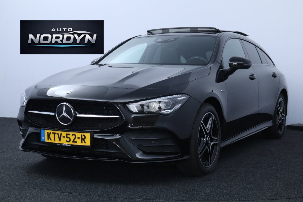 Mercedes-Benz CLA 250e Shootingbrake 2021, Auto's, CLA, 4 cilinders, Leder en Stof, Zwart