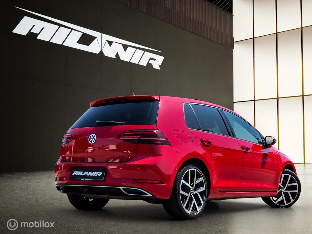 Volkswagen Golf 7.5 1.5 TSI Highline|Pano|Massage|Stuurverw., Auto's, 4 cilinders, 150 pk, Bedrijf, Golf