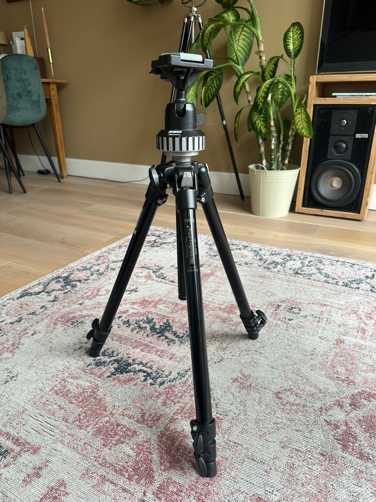 Manfrotto 190B/HE05 Professioneel Statief met Balhoofd, Audio, Tv en Foto, Fotografie | Statieven en Balhoofden, Ophalen, Driepoot