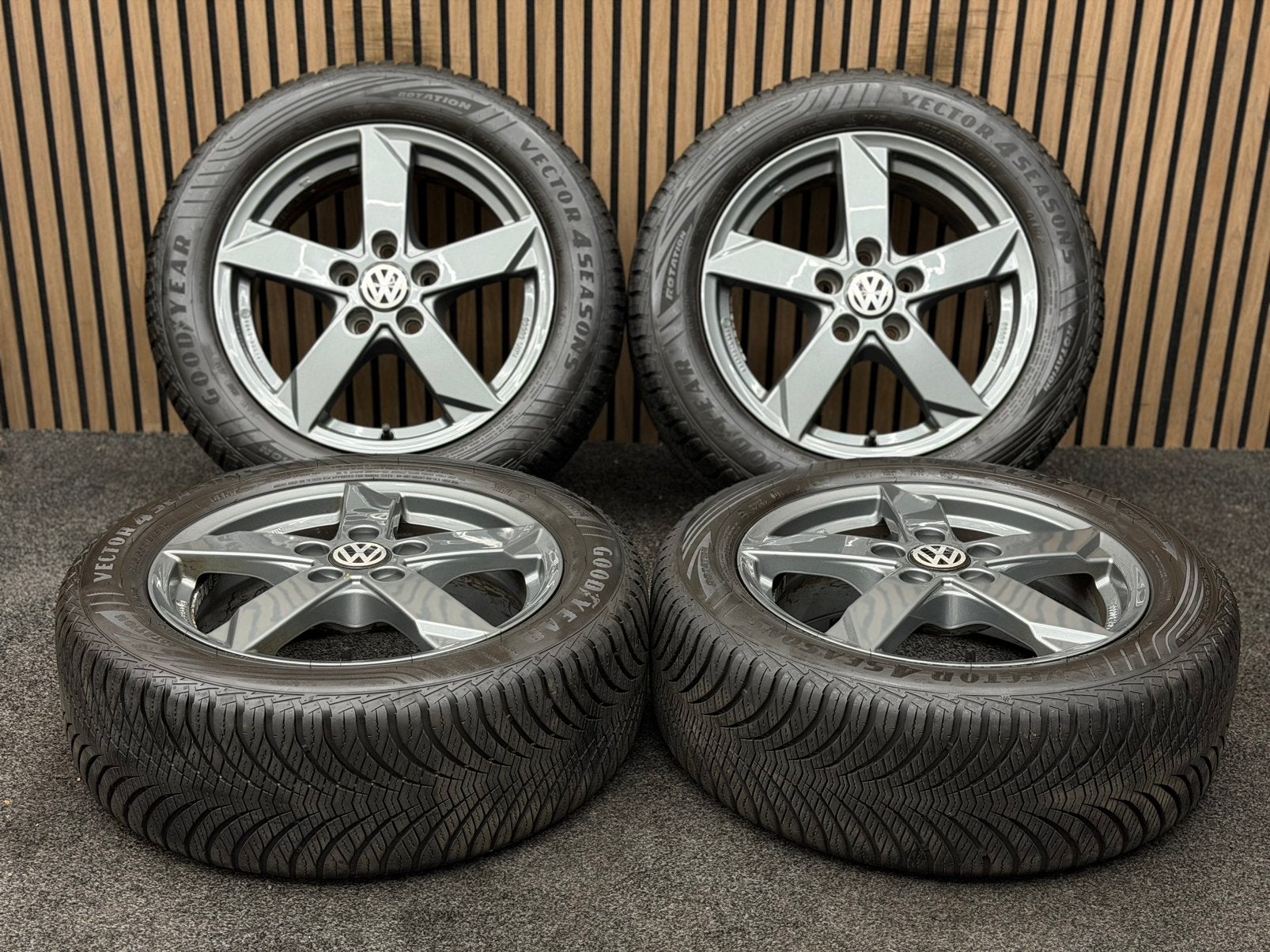 16 inch Rial Kodiak - VW Golf 5x112 ET46 Goodyear All Season, Ophalen, 16 inch, ., Banden en Velgen