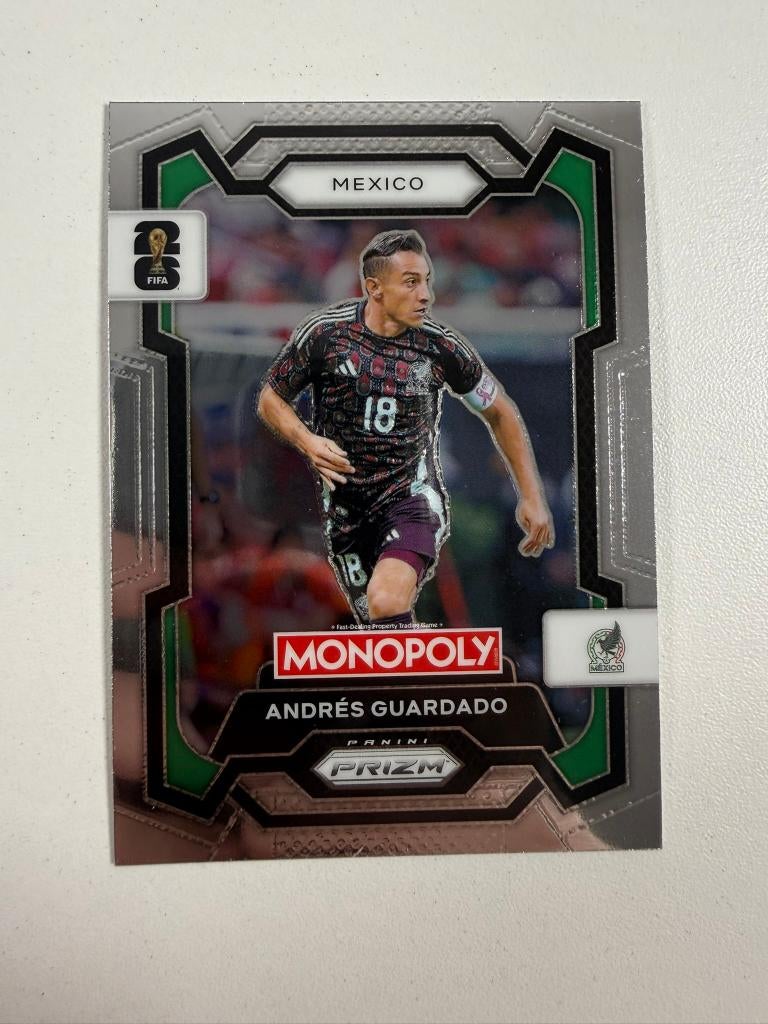 55 Andres Guardado Prizm Monopoly World Cup 2026, Ophalen of Verzenden, Nieuw, Buitenlandse clubs, Poster, Plaatje of Sticker