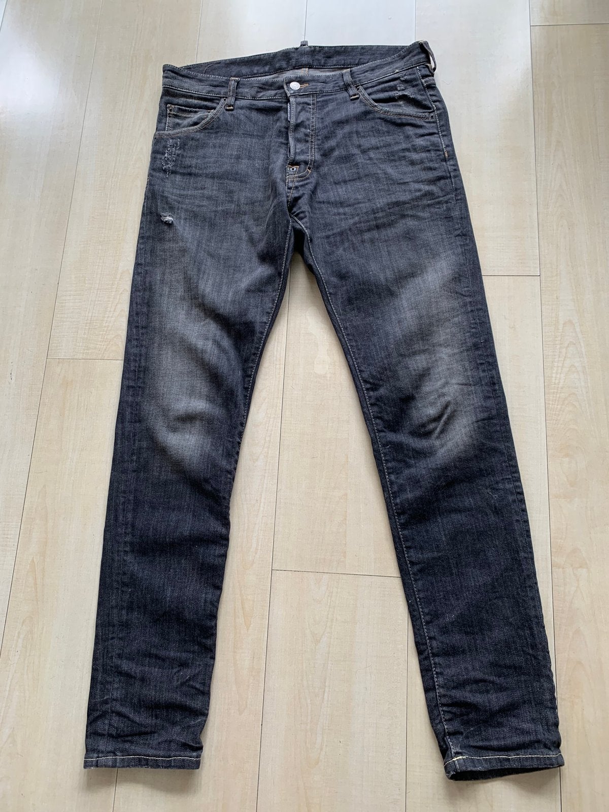 DSquared jeans, pure denim. Goede staat, maat 50, Ophalen of Verzenden, Zo goed als nieuw, Zwart, W33 - W34 (confectie 48/50)