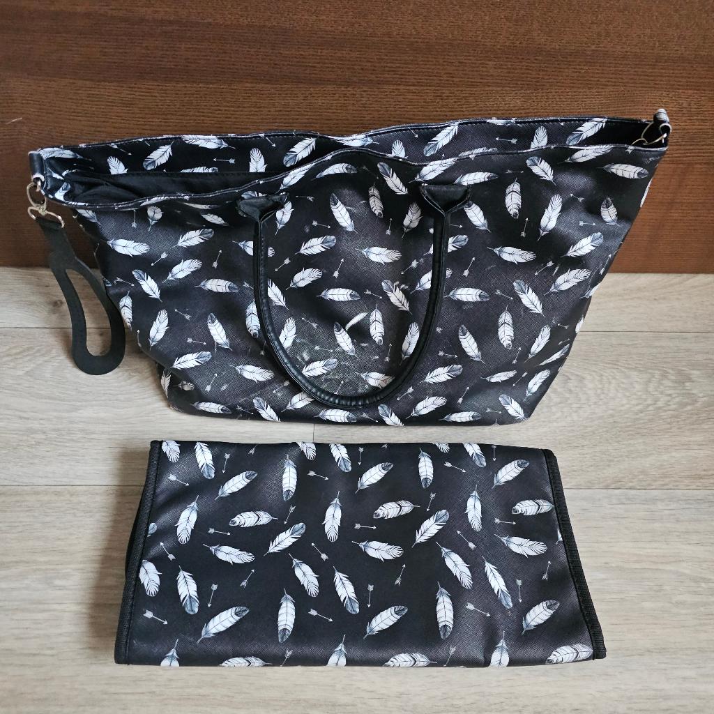 Luiertas met verschoonmatje - Mommy bag verzorgingstas, Kinderen en Baby's, Ophalen, Zo goed als nieuw, Schoudertas