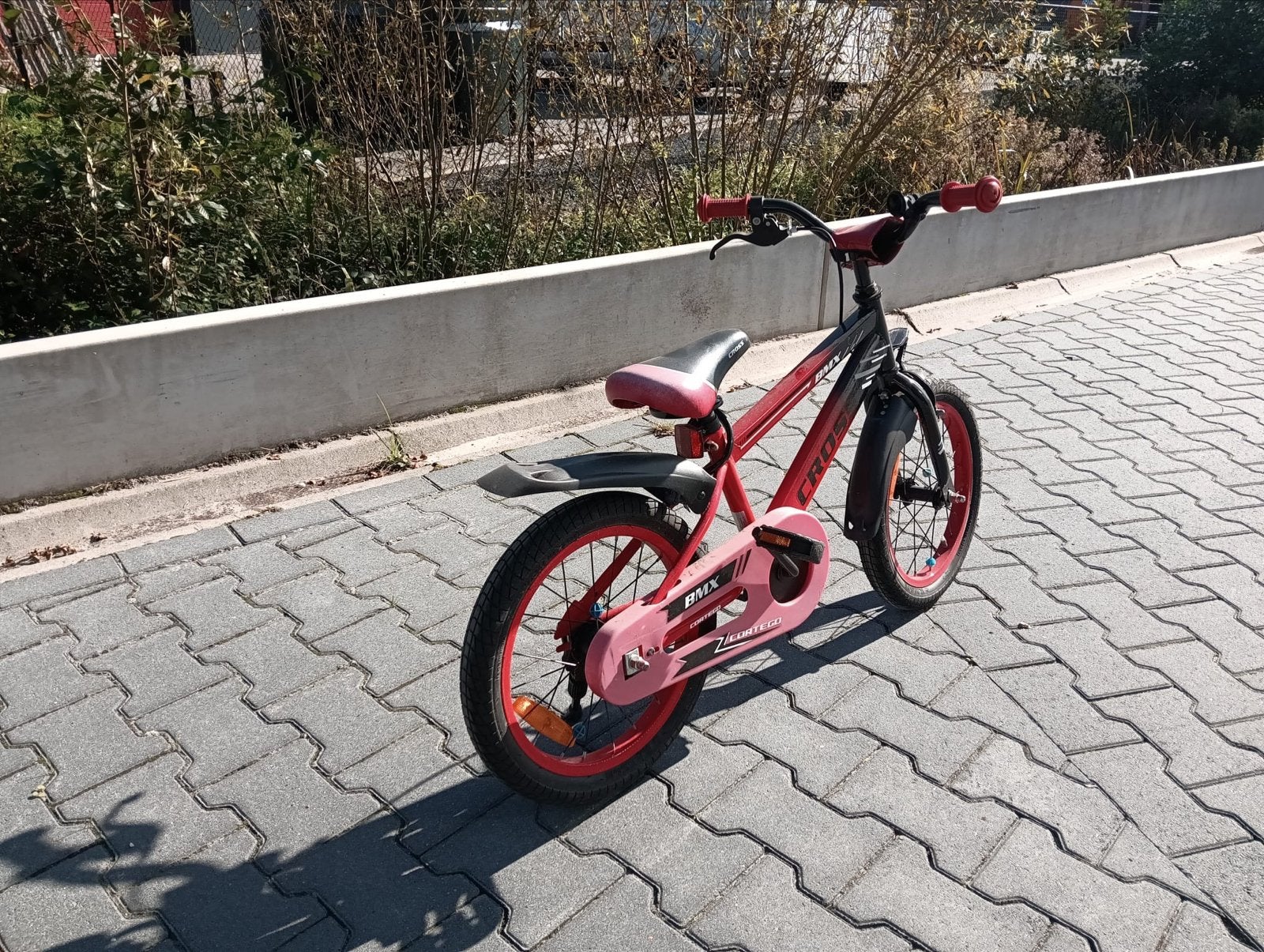 Cross BMX kinderfiets rood/zwart 16 inch, Ophalen, Terugtraprem, Zijwieltjes, 16 tot 20 inch