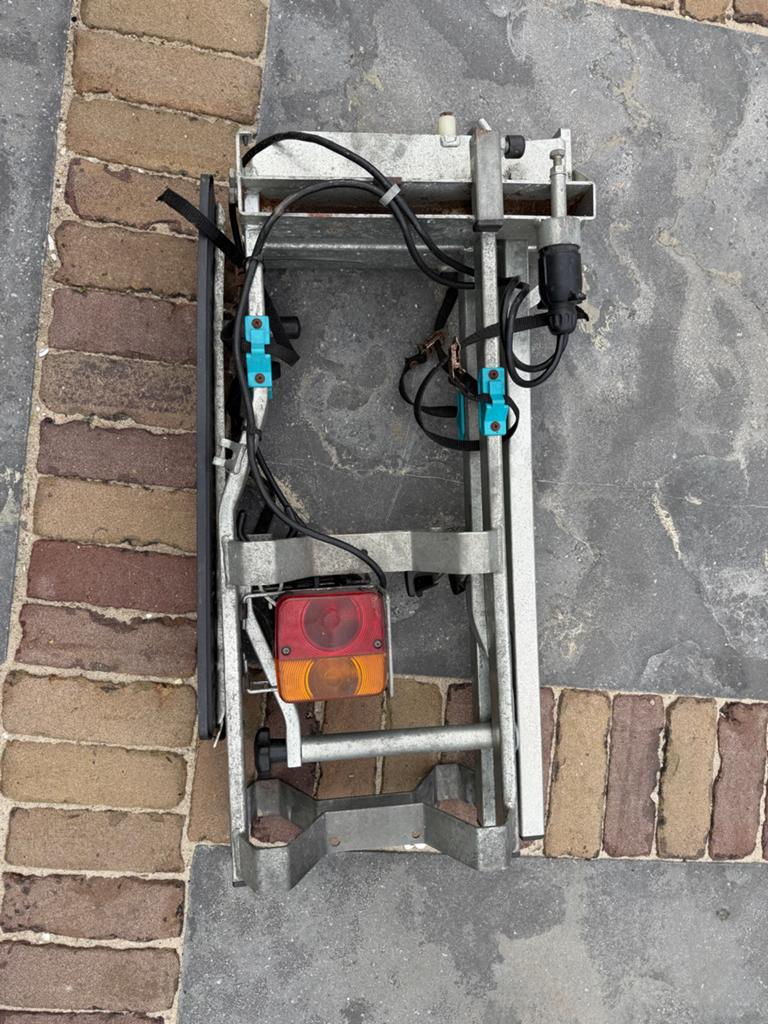 Multa opvouwbare fietsendrager voor fietsen en e-bikes, Auto diversen, Ophalen, Gebruikt, 2 fietsen, Trekhaakdrager