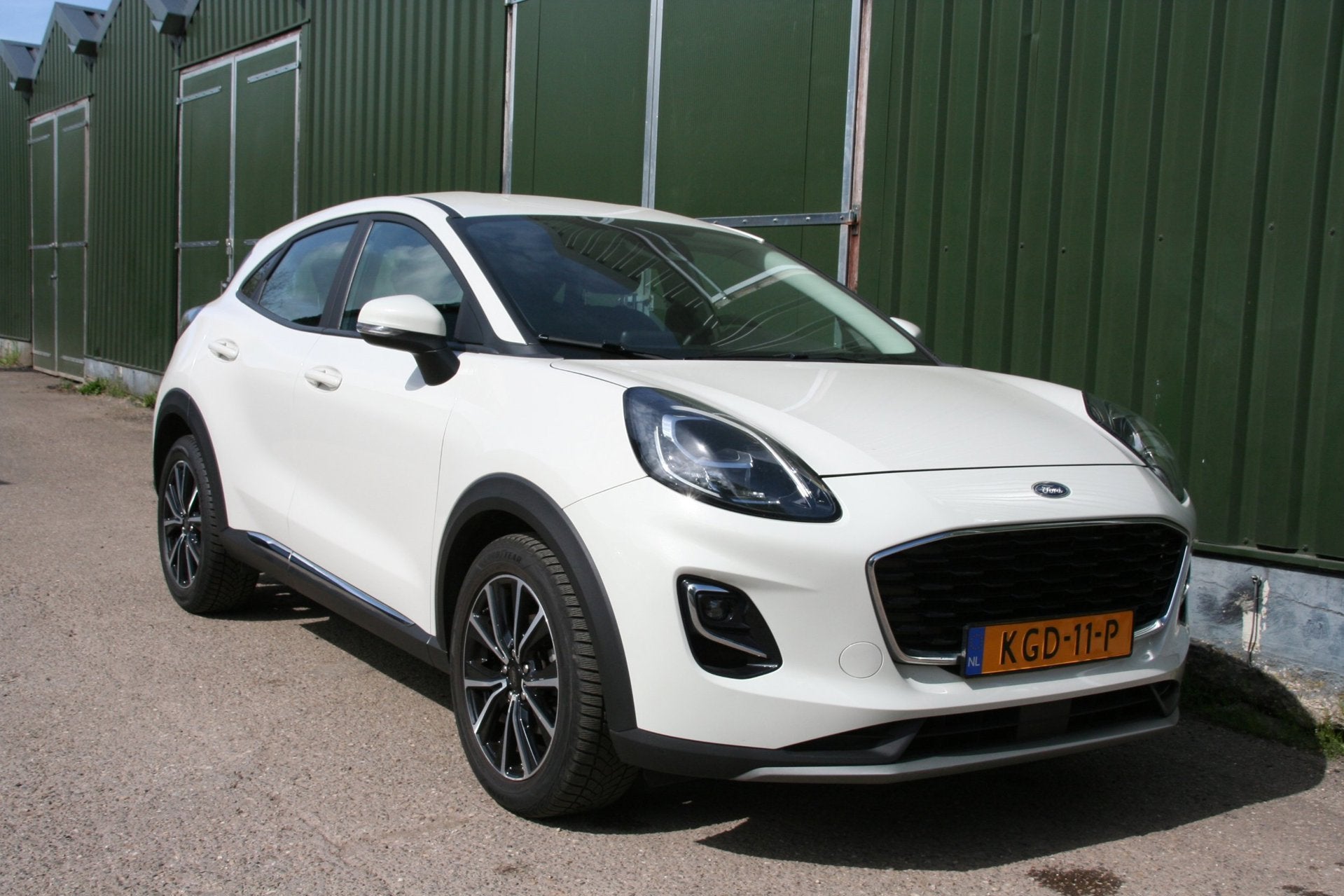 Ford PUMA 1.0 EcoBoost Hybrid Titanium, AIRCO, NAVIGATIE, CR, Voorwielaandrijving, Wit, Bedrijf, Hybride Elektrisch/Benzine