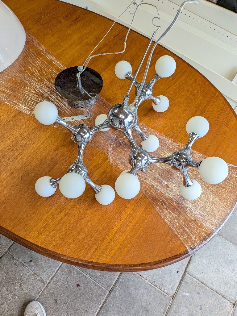 Design DNA lamp met 15 glazen bollen, Huis en Inrichting, Lampen | Hanglampen, Ophalen