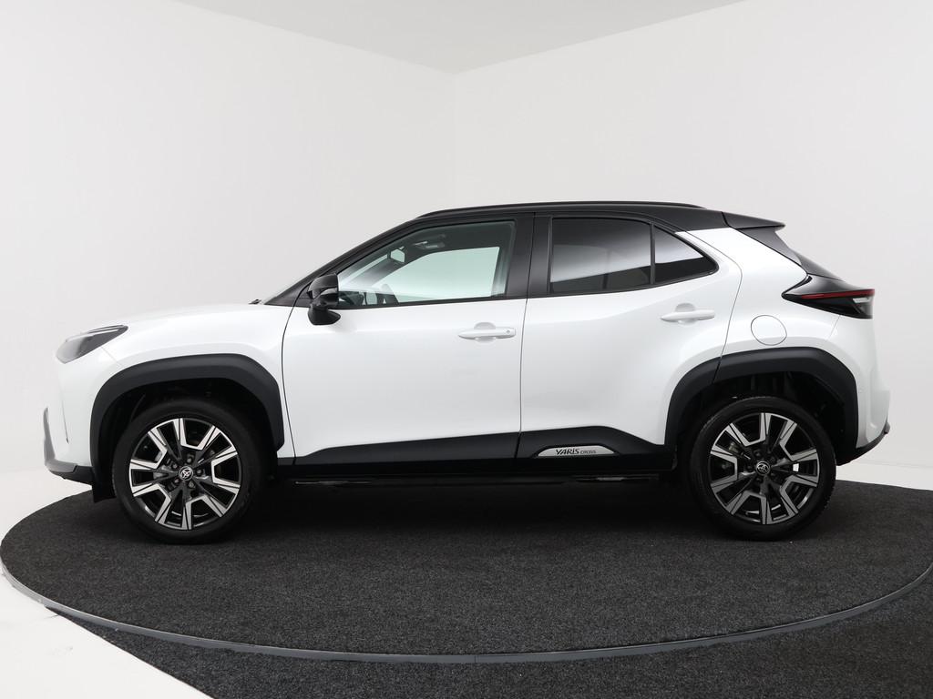 Toyota Yaris Cross 1.5 Hybrid 130 Launch Edition (bj 2025), 12 maanden, 1195 kg, Gebruikt, Leder en Stof