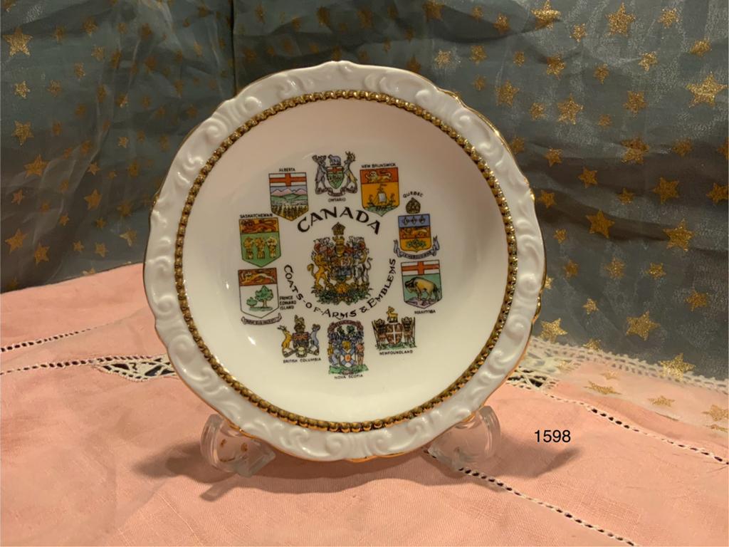 Paragon Canada coats of arms and emblems plate, Ophalen of Verzenden