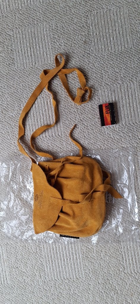 Tasje, okergeel, van Fred de la Bretoniere, Ophalen, Nieuw, Overige kleuren, Schoudertasje